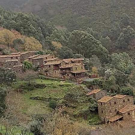 Ferienhaus A Casinha Cerejeiras