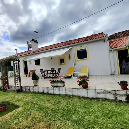 Сasa de vacaciones A Casinha Cerejeiras